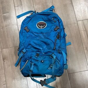 OSPREY Bright Blue Women's Sirrus 24L Daypack Backpack